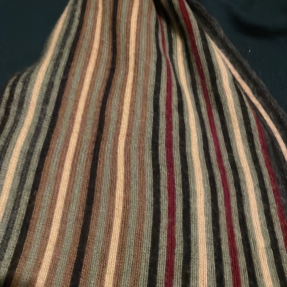 100% wool scarf - Picture 2 of 4